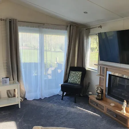 Plot 42 Hesket Caravan Park 4 Pm Check Early Check In Upon Request No Commercial Vans Allowed 펜션